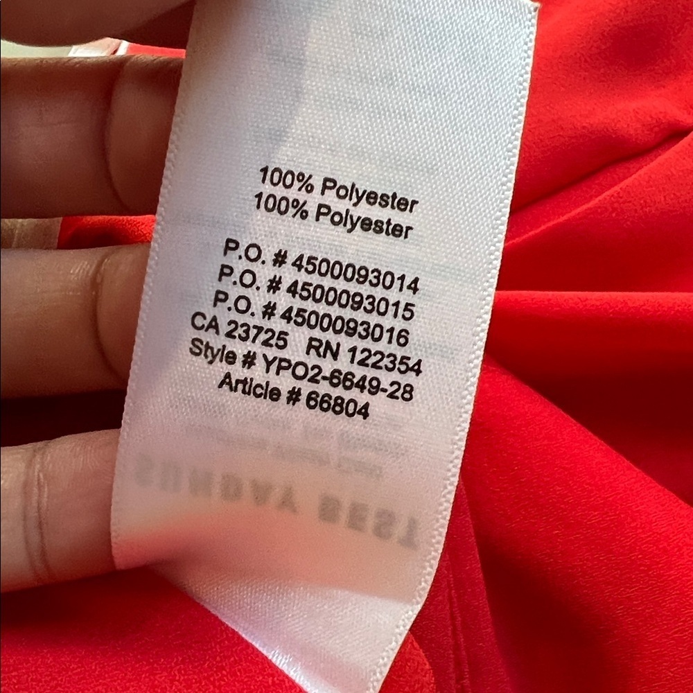Aritzia Sunday Best Westley Flowy Shorts in Scarlet Red (Size 2) - Picture 13 of 13